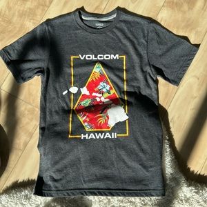 New volcom Hawaii tee